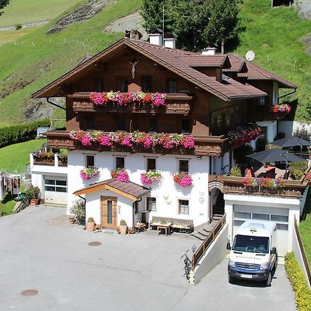 Apartmenthaus Innerkratzerhof Pragraten Exterior photo