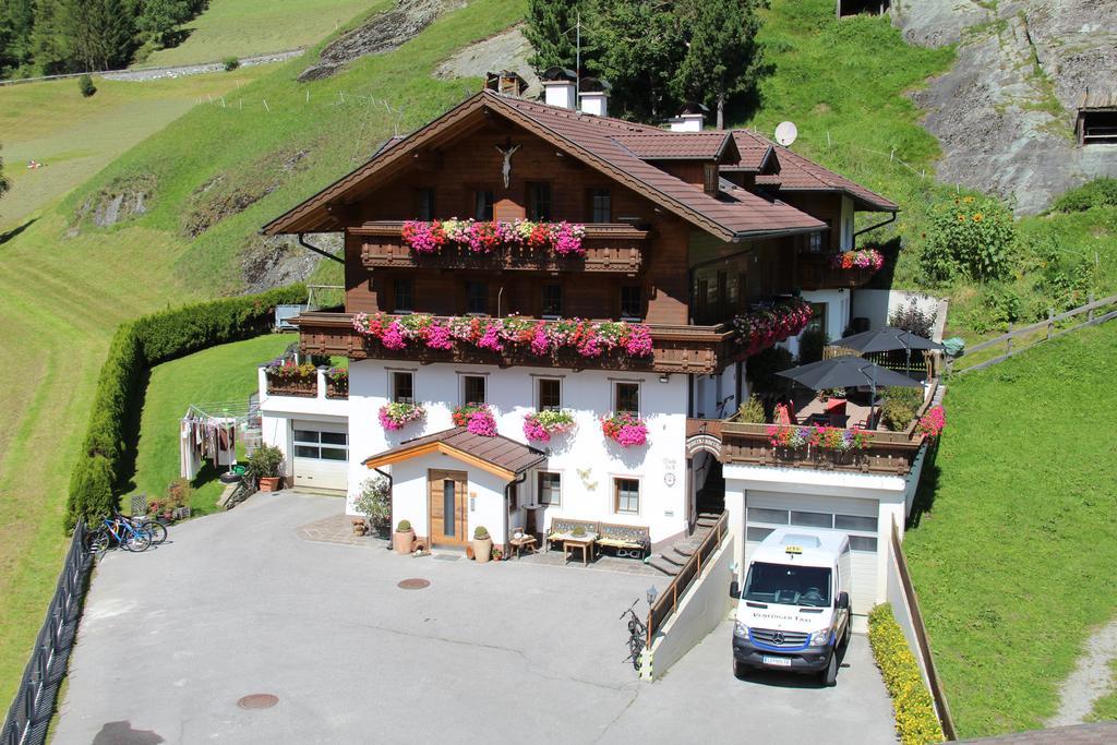 Apartmenthaus Innerkratzerhof Pragraten Exterior photo